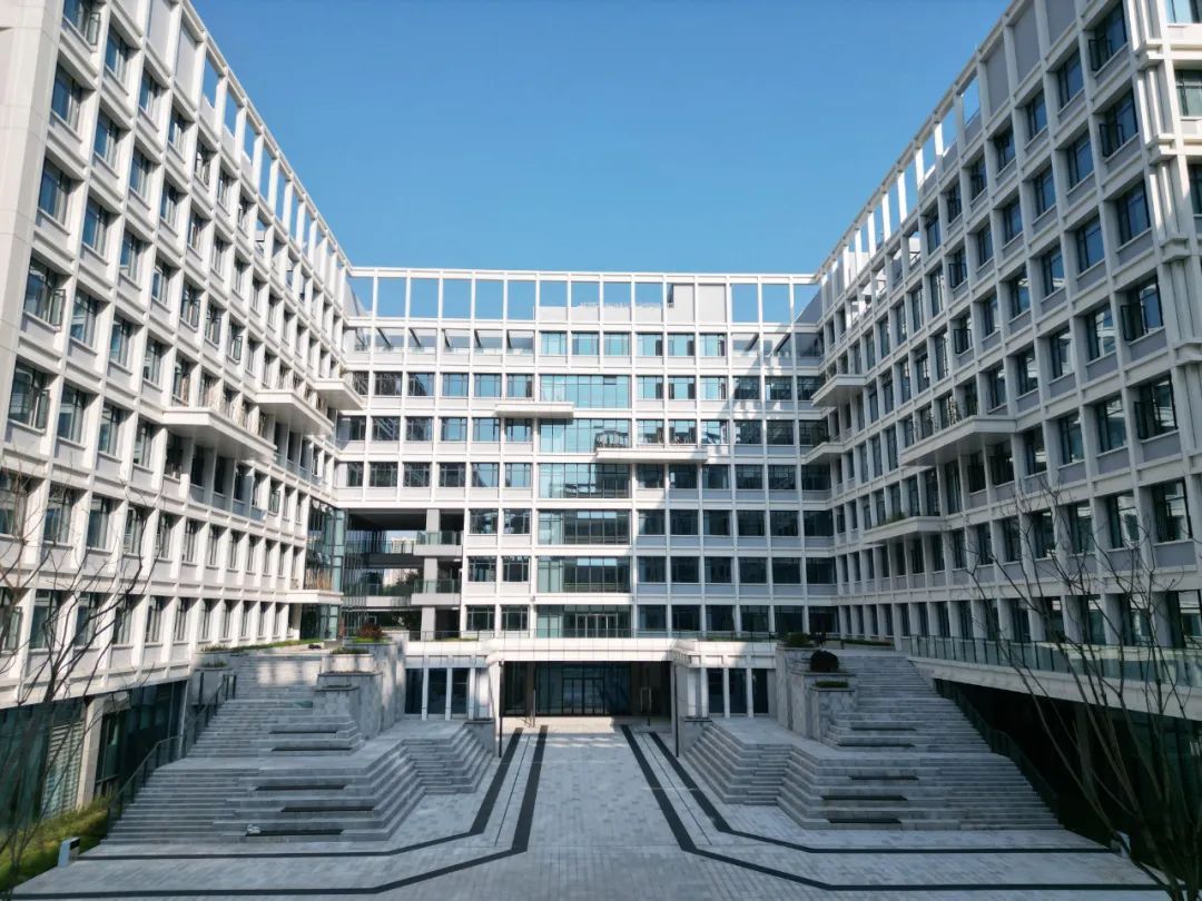 1741919003224155.jpg 640.jpg